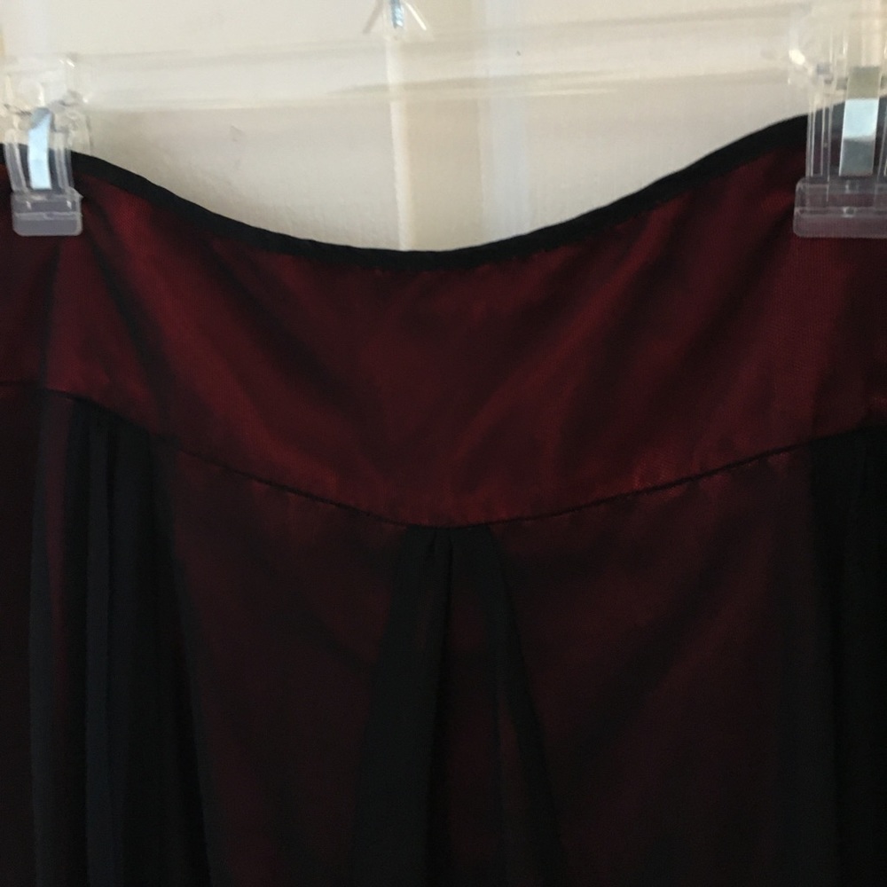 FINAL MARKDOWN Ladies dress barn skirt 10 - Picture 2 of 3